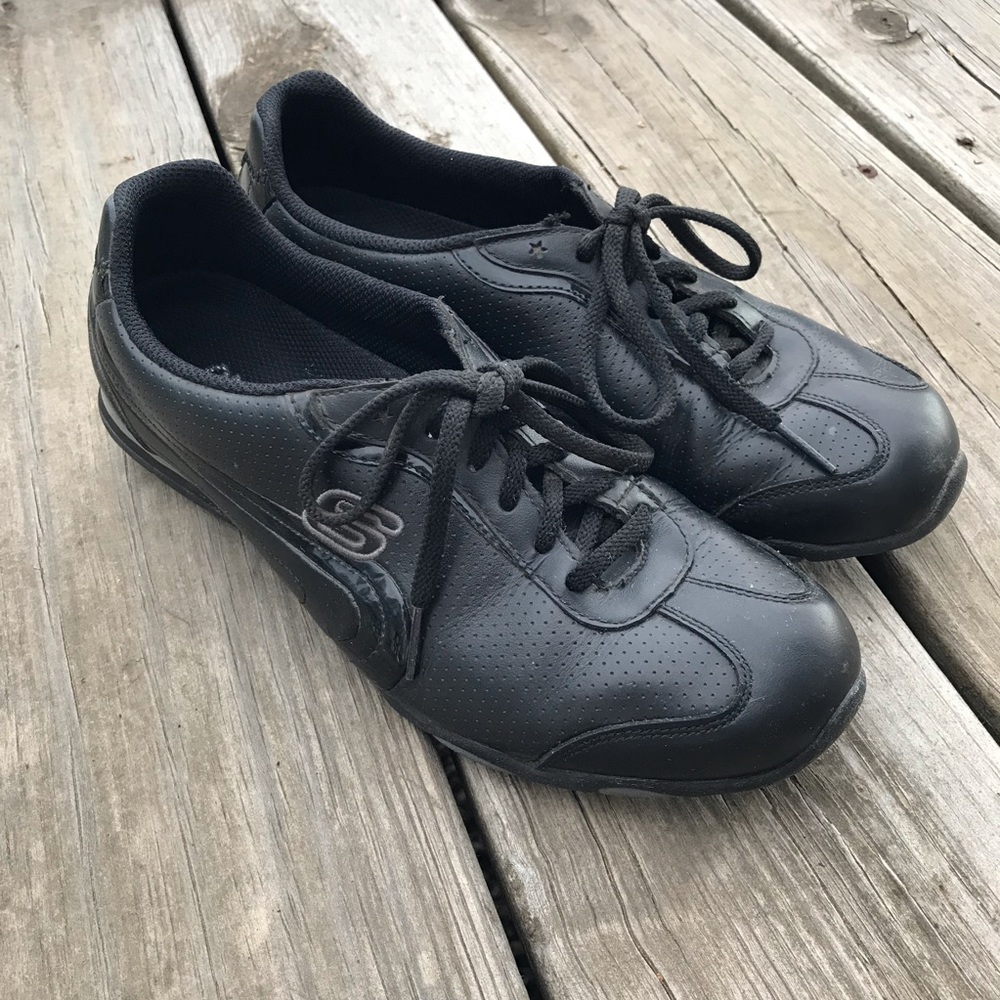 Sleek Black Women’s Sketchers. Size 9.